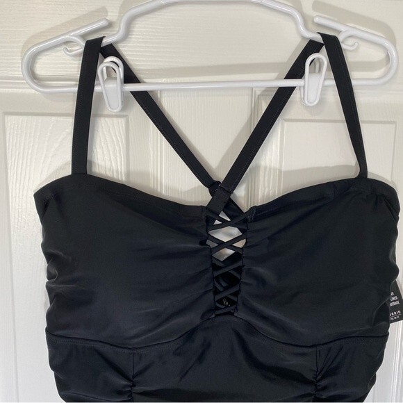 NWT Torrid Swimsuit Lattice Front Cage One Piece Ruche Wireless SZ 3X - Picture 1 of 12
